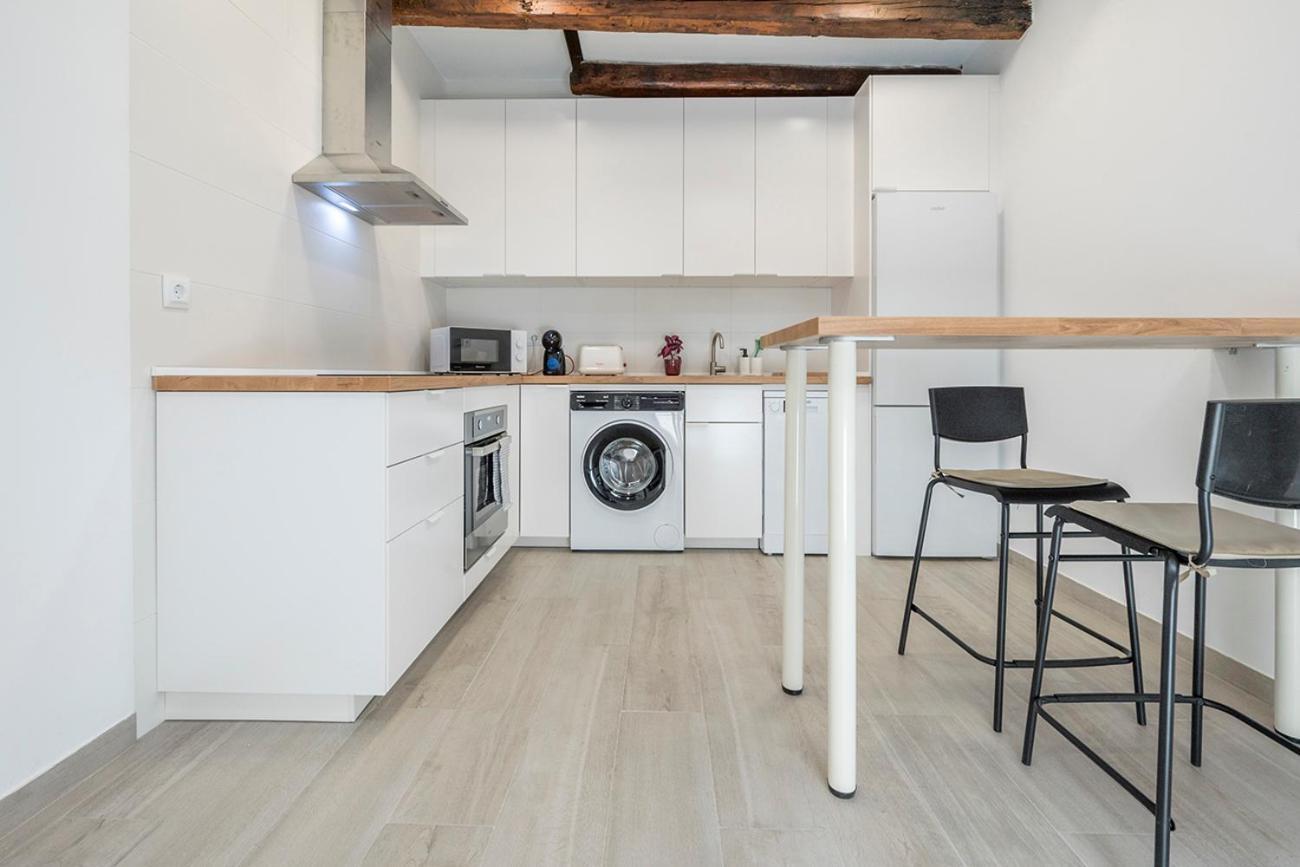 Exclusivo Atico Con Terraza En Plaza Mayor Madrid Luaran gambar
